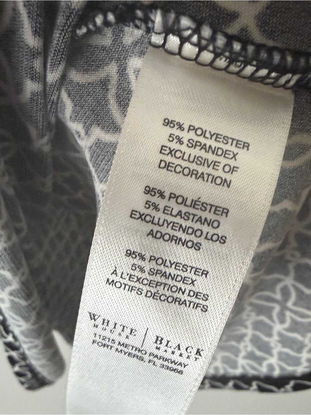 White House Black Market Black White Geometric Print Lace Trim Cami Tank Top M - Picture 4 of 4